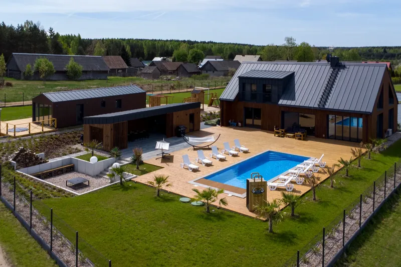 Rezydencja Wierzchlesie, a property working with Nestri